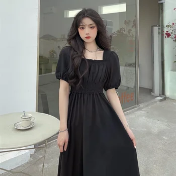 Çay Molası İlk Aşk Elbise 2023 Sıcak Yaz Hepburn Tarzı Fransız tarzı Retro Kare Yaka Siyah Elbise Bel Sarılma uzun elbise